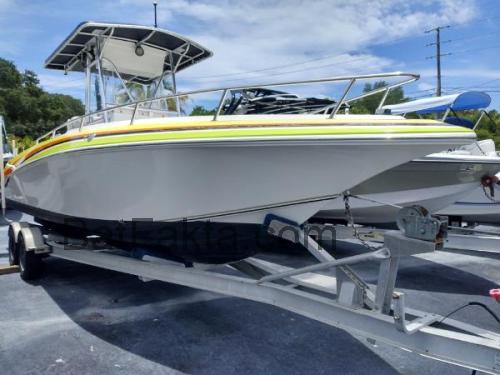 Fountain 23 Center Console tekniska specifikationer och recensioner